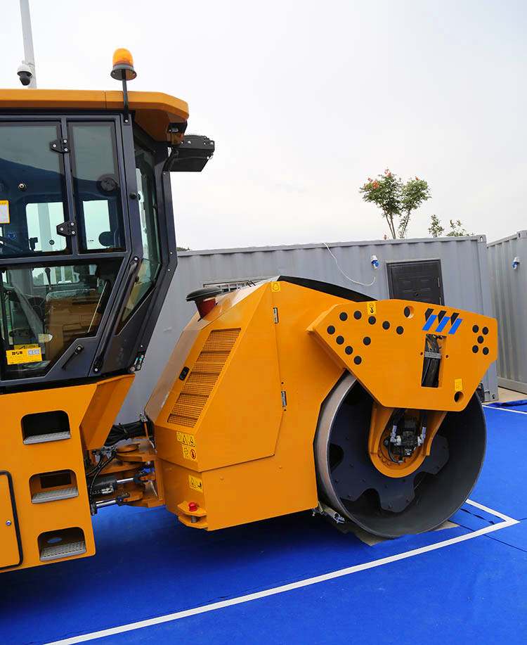 XCMG road construction machine XD123 12 ton double drum asphalt compactor road roller machine price